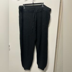 Express XL 1x black sweater material jogger drawstring pants leggings cozy NWT